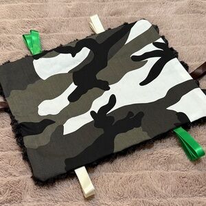 Camouflage Tag cloth with Ribbons HANDMADE Sensory baby cloth NWOT